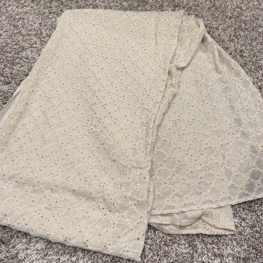 Cream sequence duputta